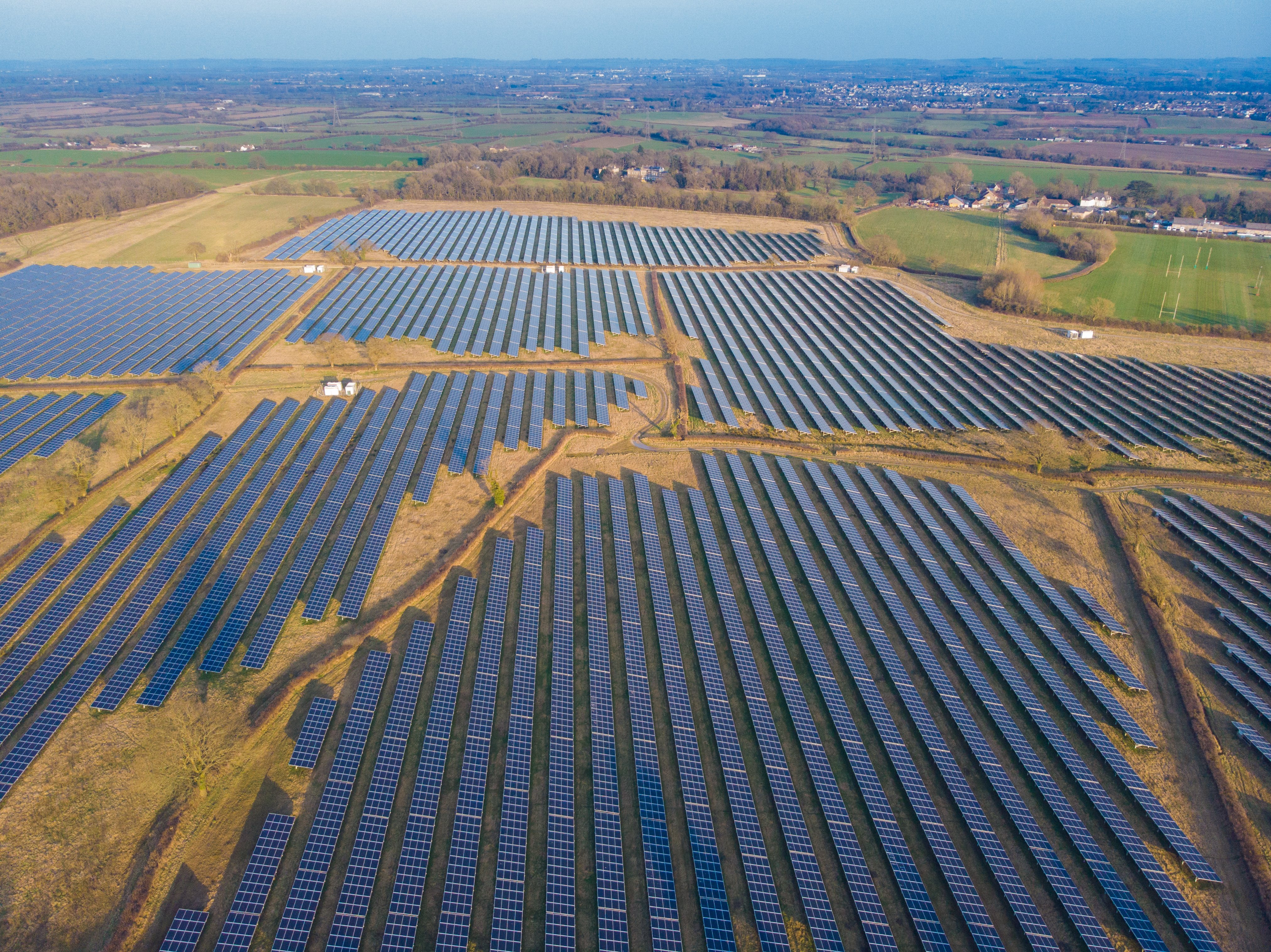 131.8 MVA - Utility-Scale Projects